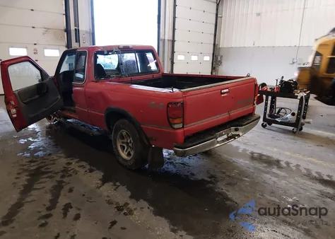 1994 Mazda B4000 Cab Plus z USA, uszkodzony, nr VIN 4F4DR17X5RTM79891